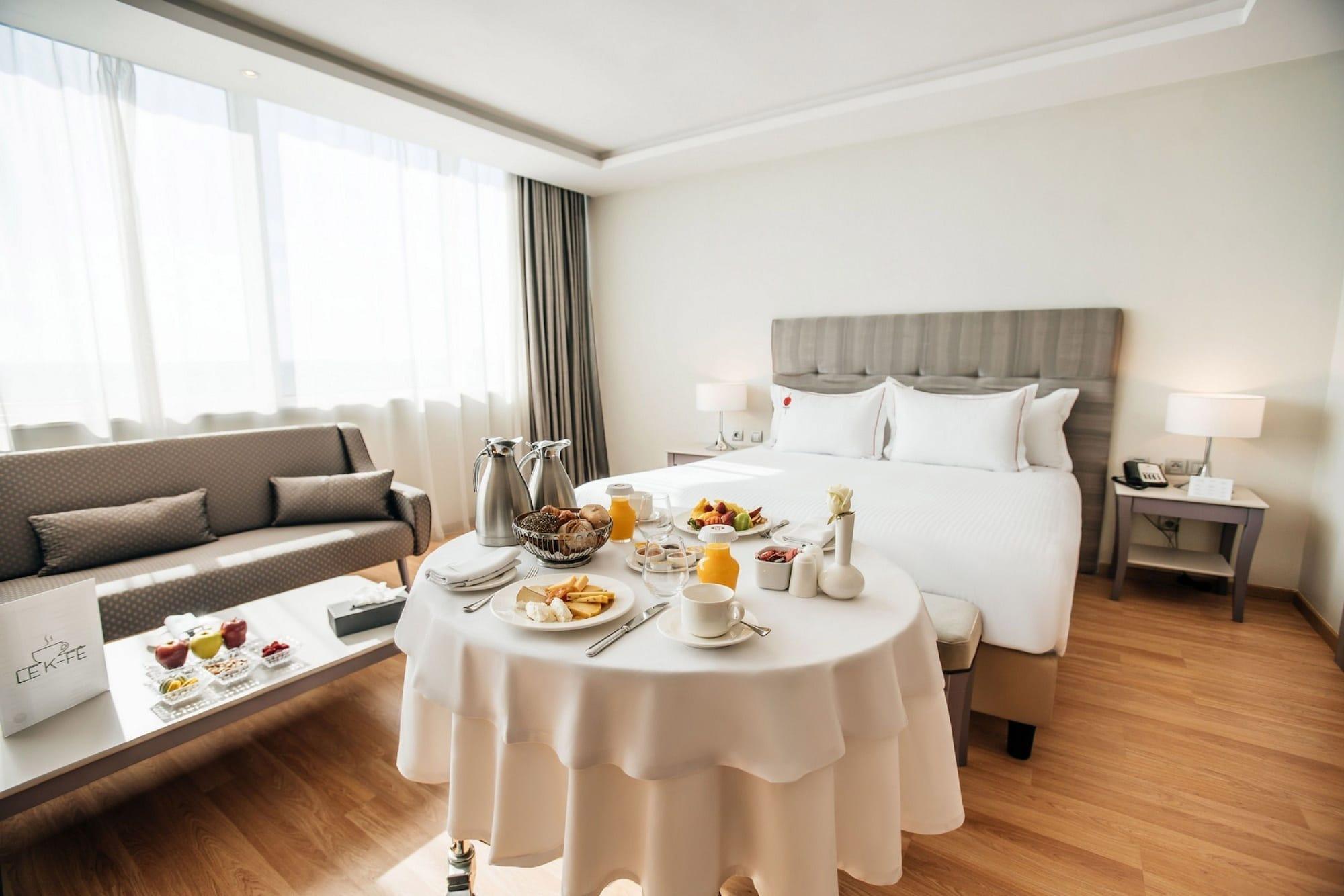Hotel Mogador Marina à Casablanca Extérieur photo