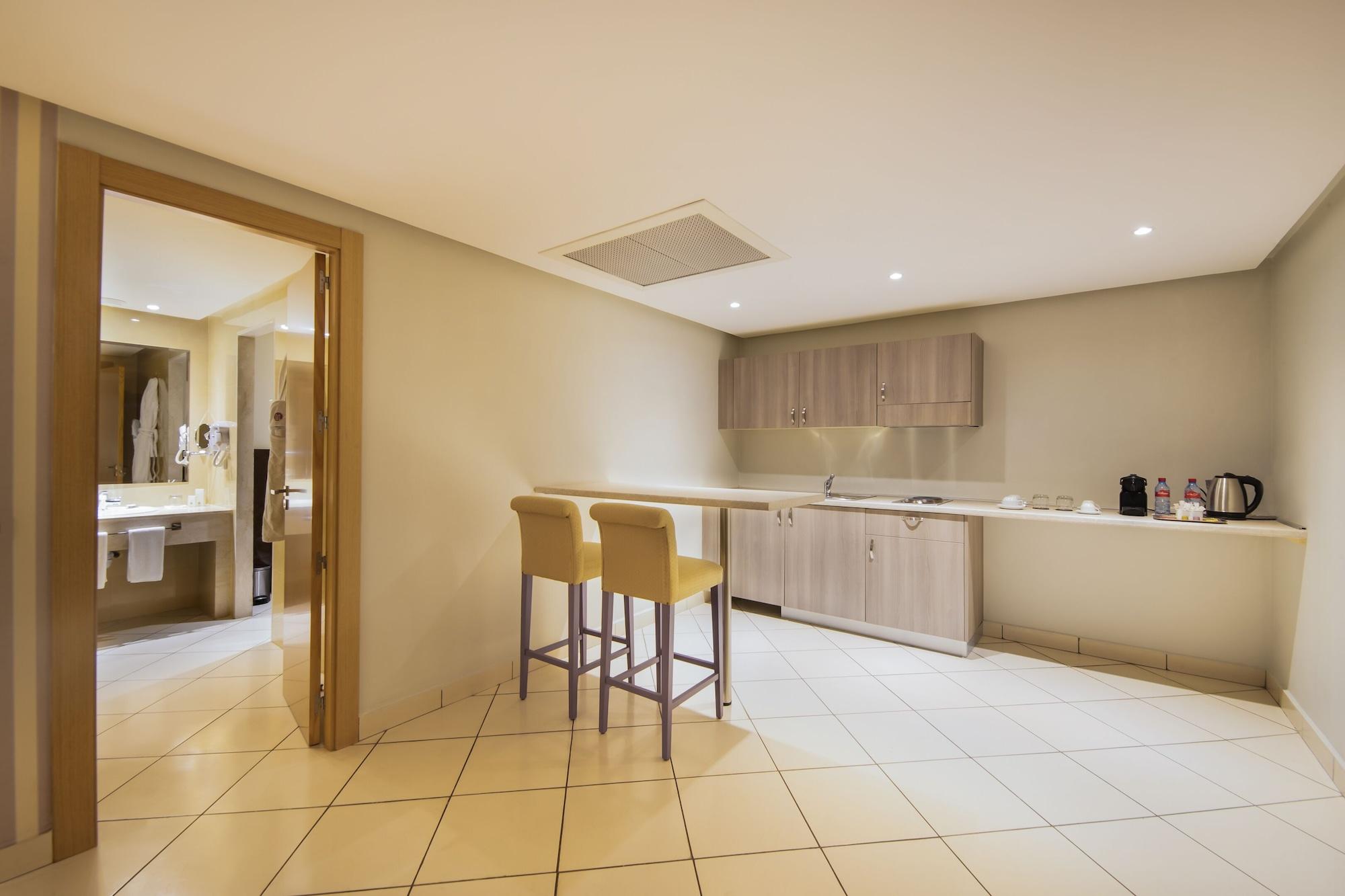 Hotel Mogador Marina à Casablanca Extérieur photo